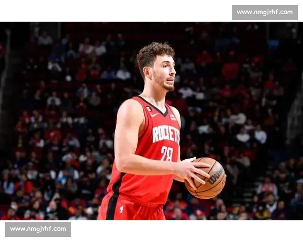 以长传冲吊为核心的高效进攻体系战术解析与实战应用全面提升球队制空权优势